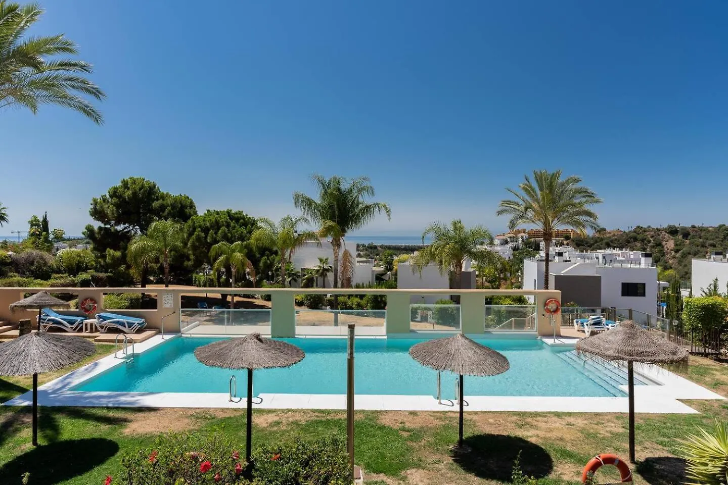 Penthouse Met Geweldig Zeezicht Apartment Estepona 0*,  Spain