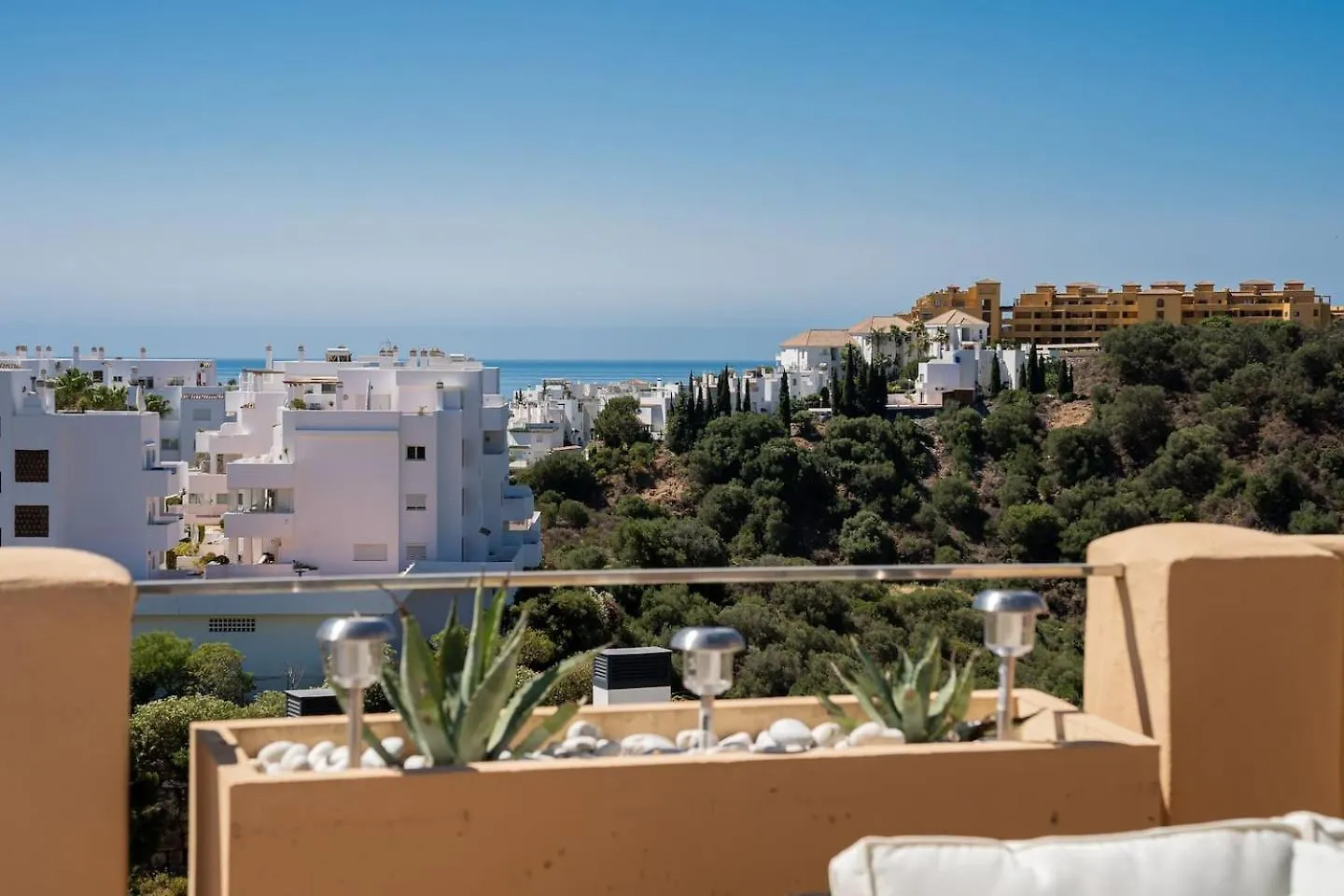 Penthouse Met Geweldig Zeezicht Apartment Estepona Spain