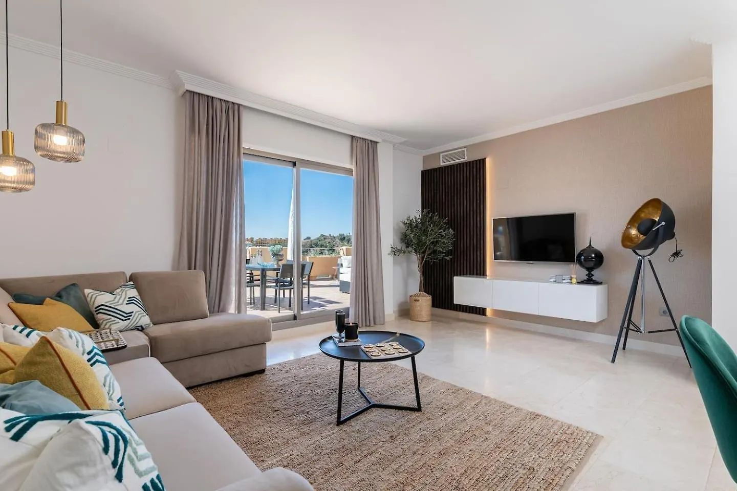 Penthouse Met Geweldig Zeezicht Apartment Estepona